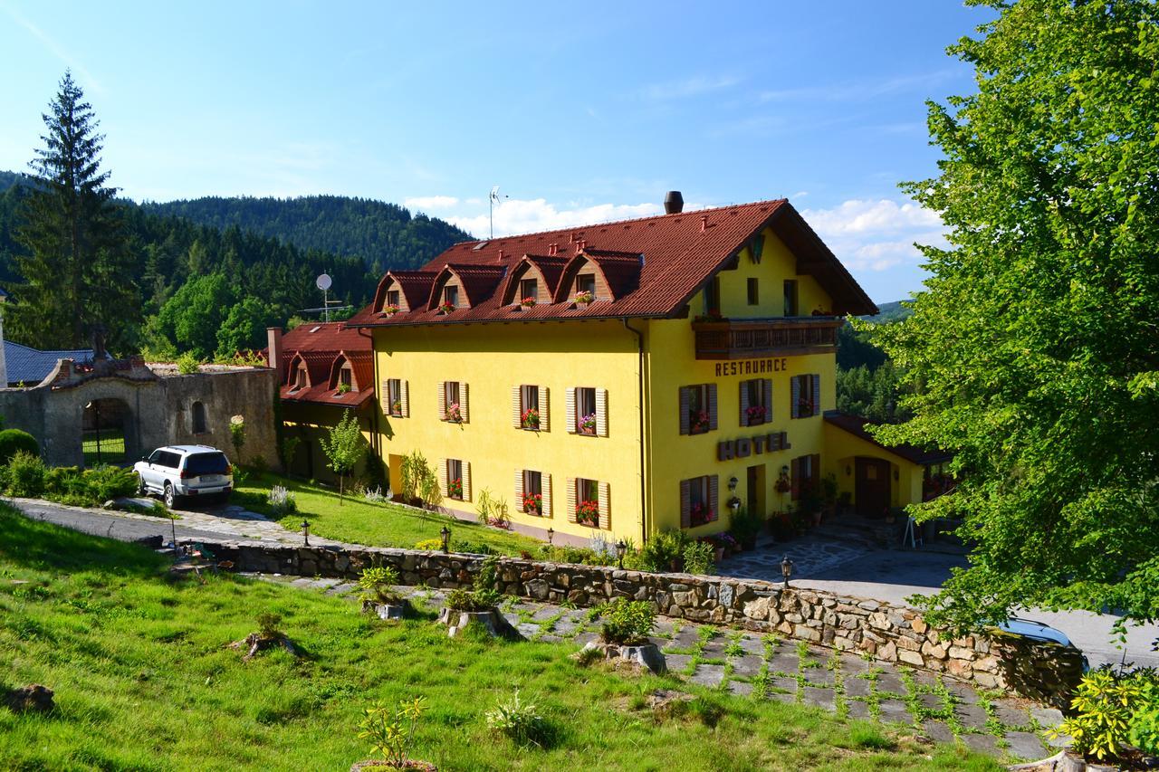 Hotel Studenec Rožmberk nad Vltavou Exterior foto